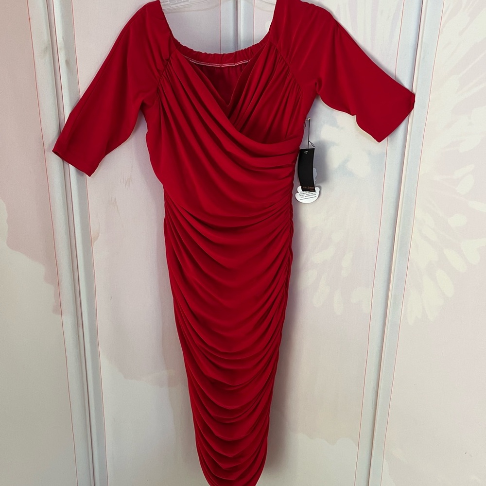 Chic Scarlet Draped Long Sleeve Dress